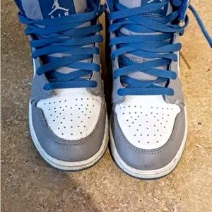 Boys - size 4.5 Jordan’s - very good used condition